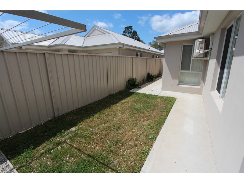2/117 Morrisset Street, Bathurst NSW 2795
