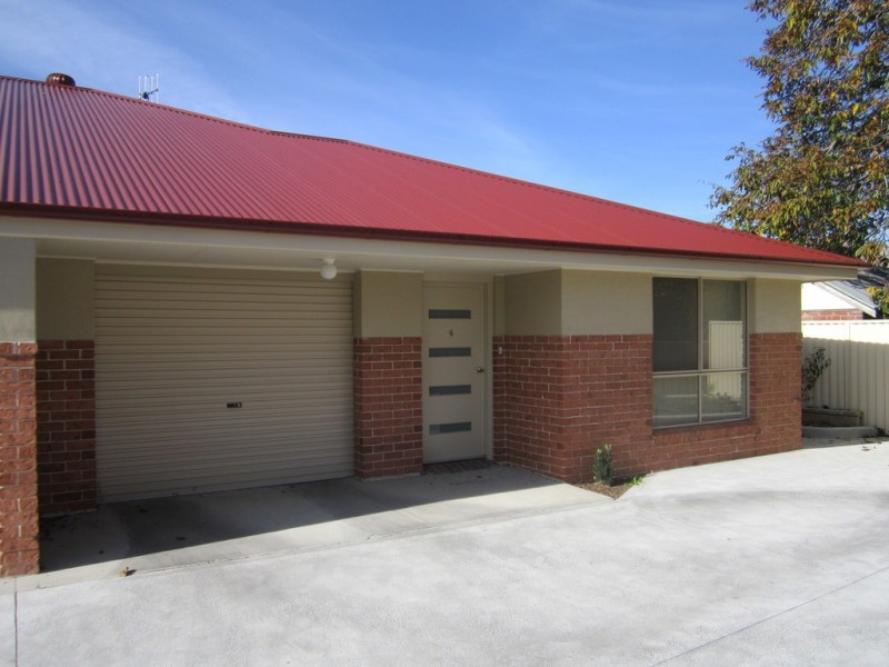 4/163b Keppel, Bathurst NSW 2795