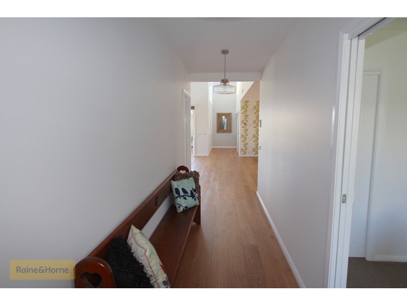 7 Bluegum Close, Kelso NSW 2795