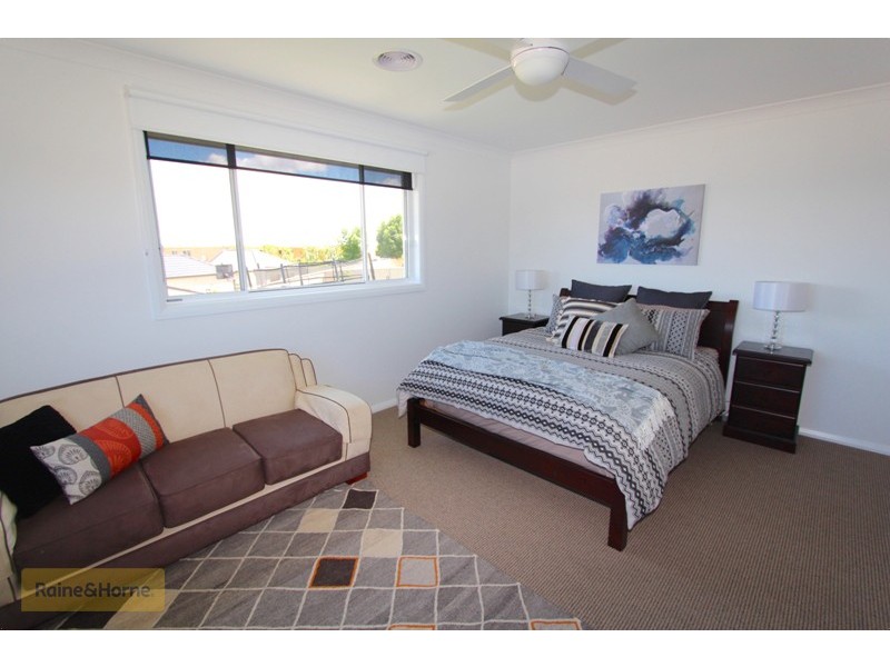 7 Bluegum Close, Kelso NSW 2795