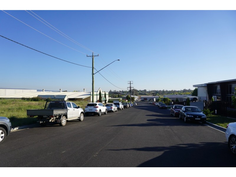 5 Watt Drive, Bathurst NSW 2795