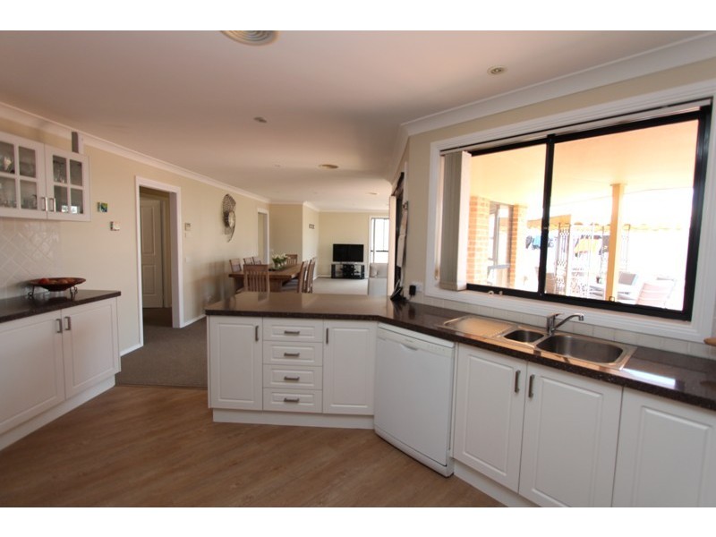 4 Riverside Retreat, Abercrombie NSW 2795