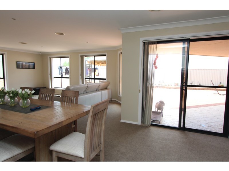 4 Riverside Retreat, Abercrombie NSW 2795