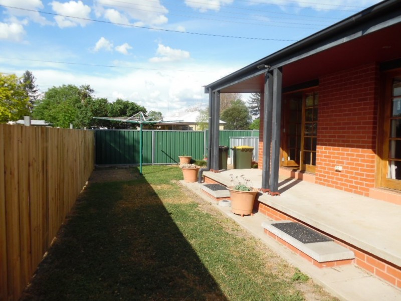 43 Stewart Street, Bathurst NSW 2795