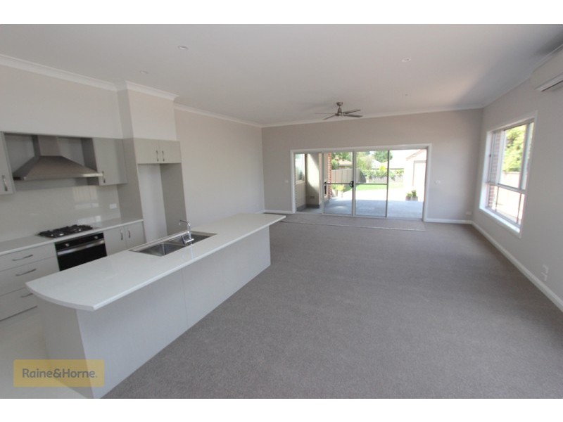311 Howick Street, Bathurst NSW 2795