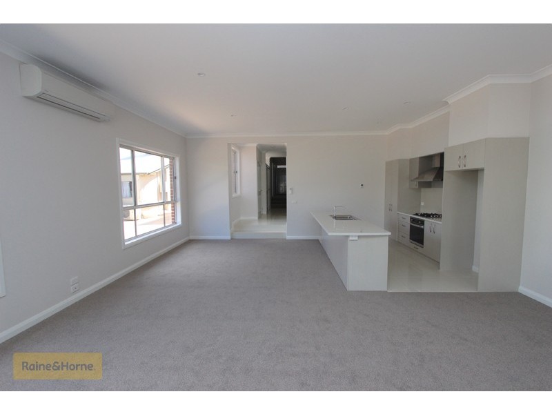 311 Howick Street, Bathurst NSW 2795