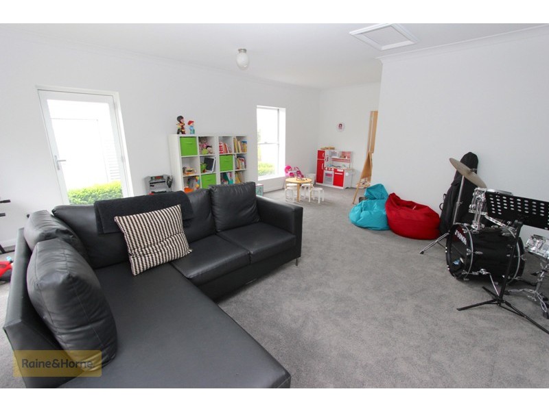 87 Blue Ridge Drive, White Rock NSW 2795