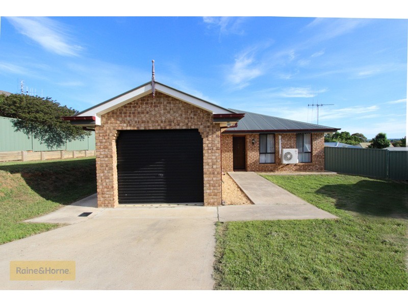 19 Hassall Grove, Kelso NSW 2795