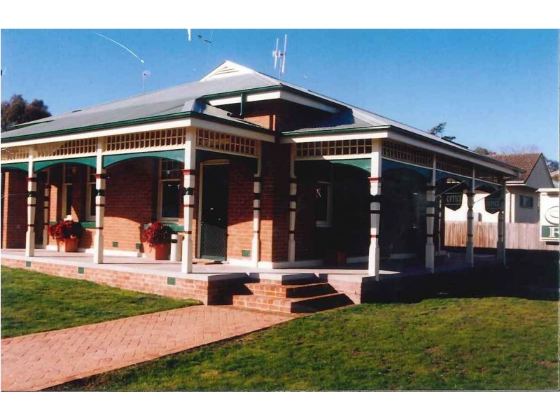 72 Sydney Road, Kelso NSW 2795