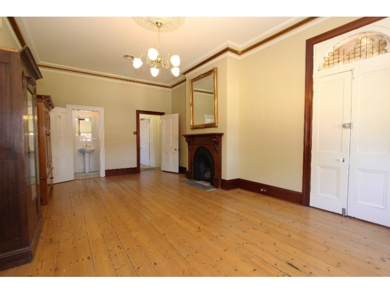 247 Rankin Street, Bathurst NSW 2795