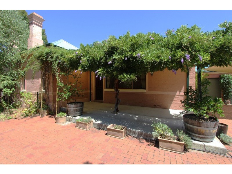 247 Rankin Street, Bathurst NSW 2795