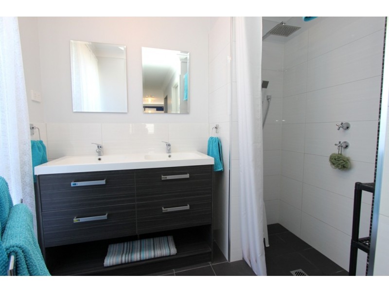 6 Phillip Street, Llanarth NSW 2795