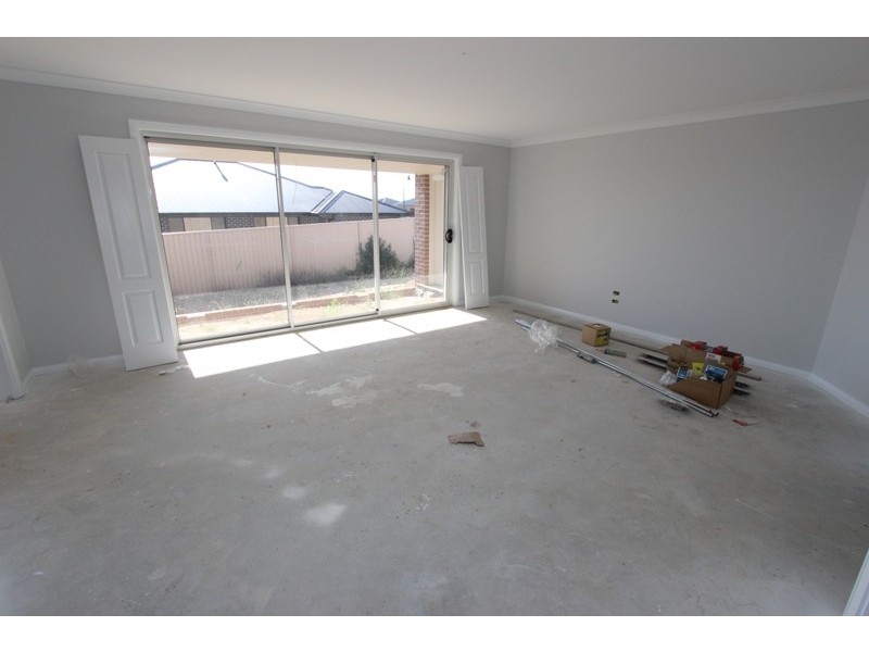 81 Graham Drive, Kelso NSW 2795