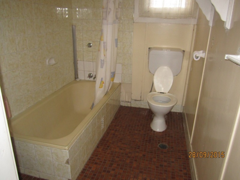 42 Rocket Street, Bathurst NSW 2795