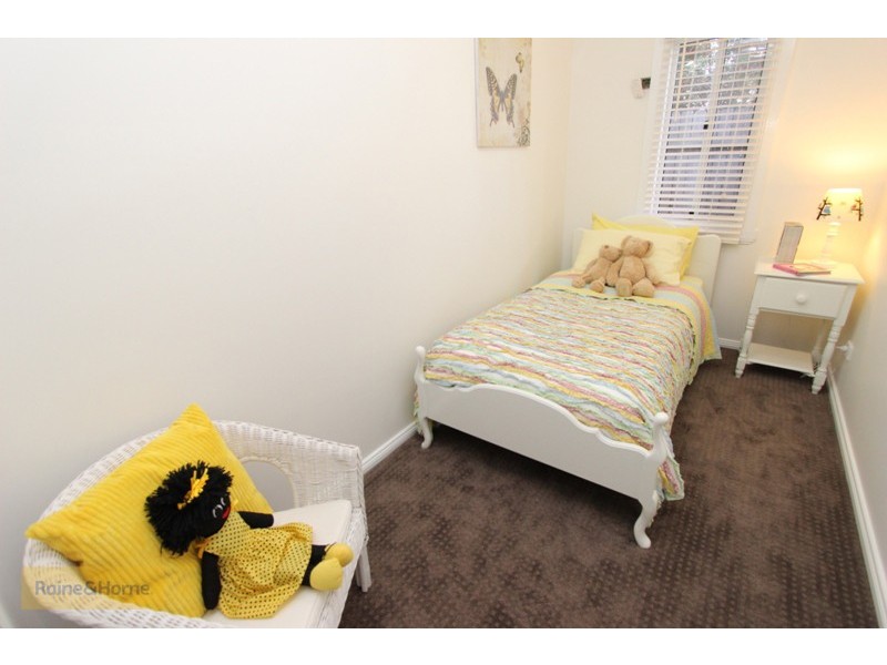 246 Peel Street, Bathurst NSW 2795