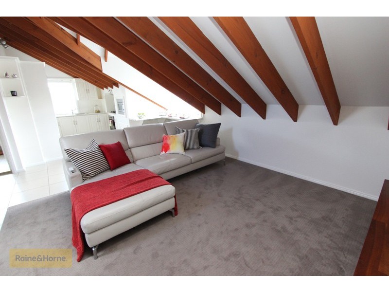 246 Peel Street, Bathurst NSW 2795