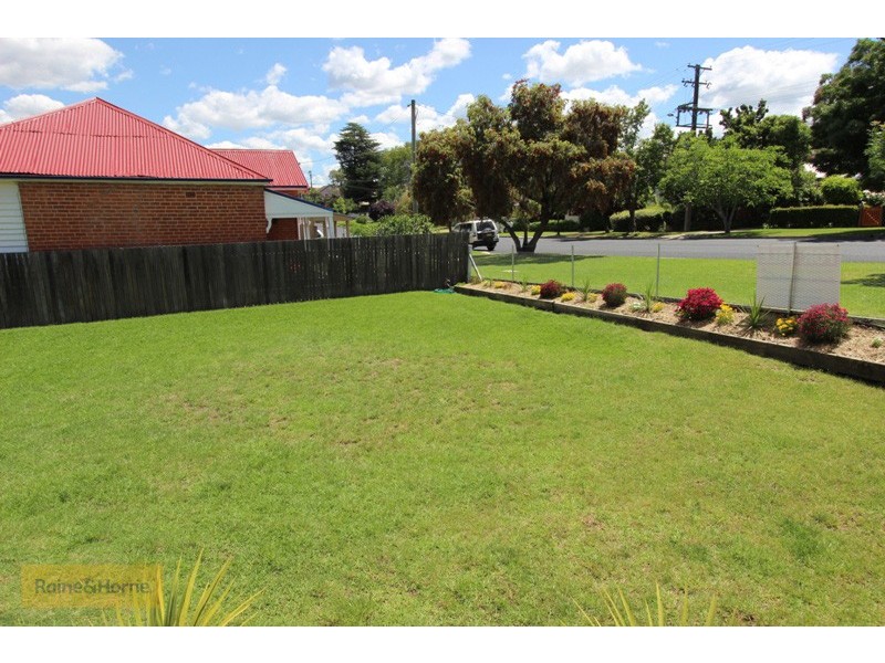 246 Peel Street, Bathurst NSW 2795