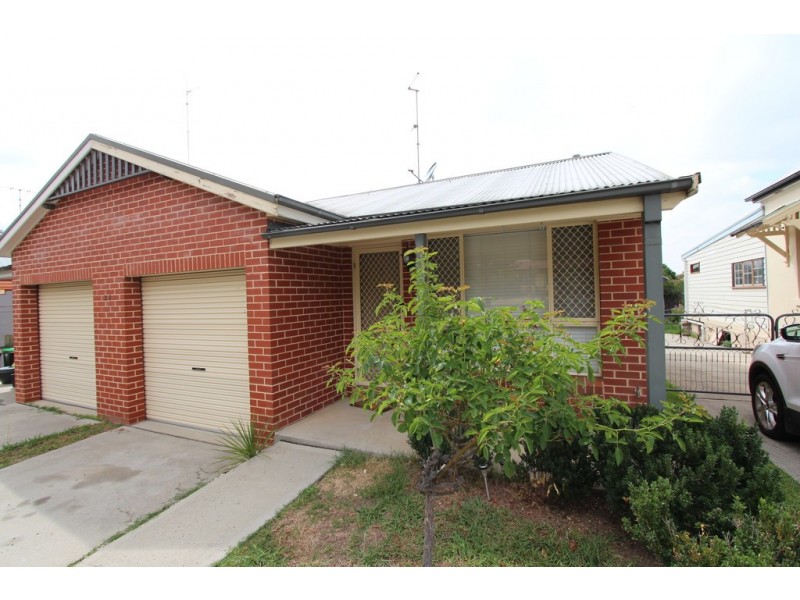 2/28 Torch Street, Bathurst NSW 2795