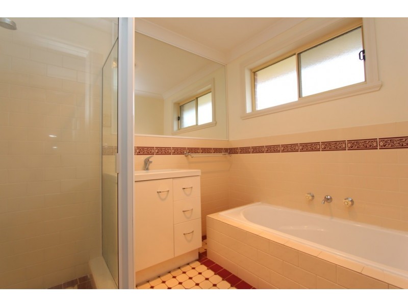 2/28 Torch Street, Bathurst NSW 2795