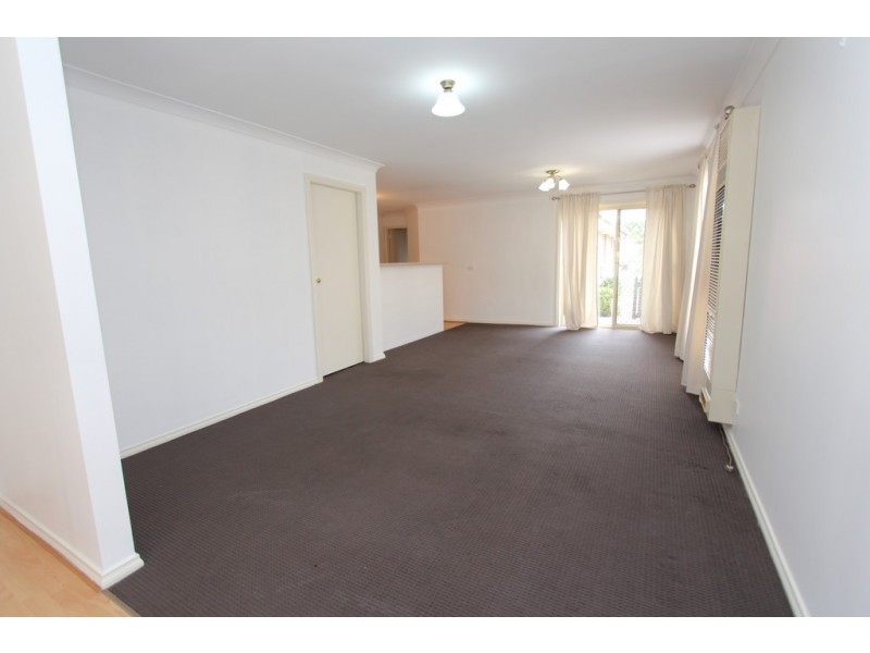 2/28 Torch Street, Bathurst NSW 2795