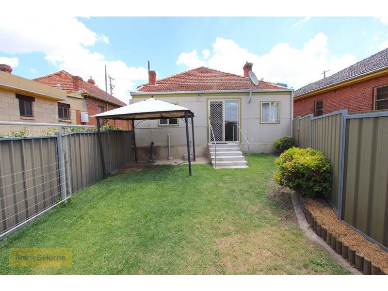 65 Rocket Street, Bathurst NSW 2795