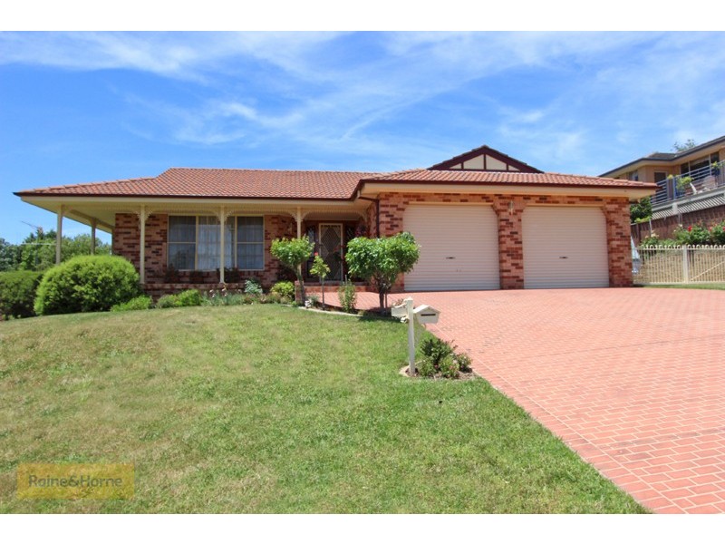 4 Kurumben Place, West Bathurst NSW 2795