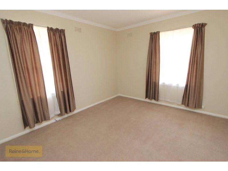 248 Lambert Street, Bathurst NSW 2795