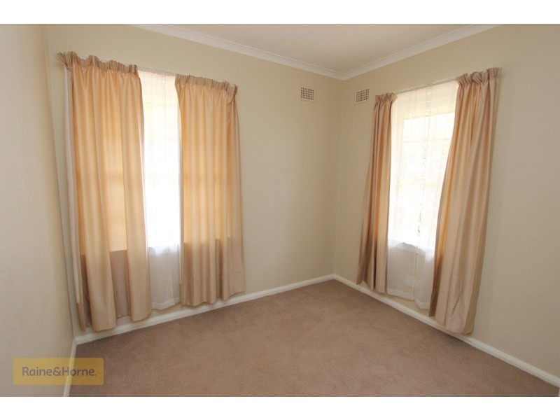 248 Lambert Street, Bathurst NSW 2795