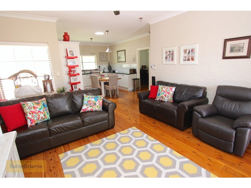 19 Wolery Close, Kelso NSW 2795