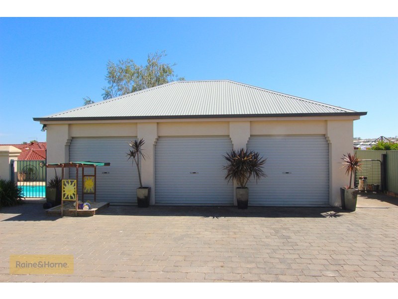 19 Wolery Close, Kelso NSW 2795