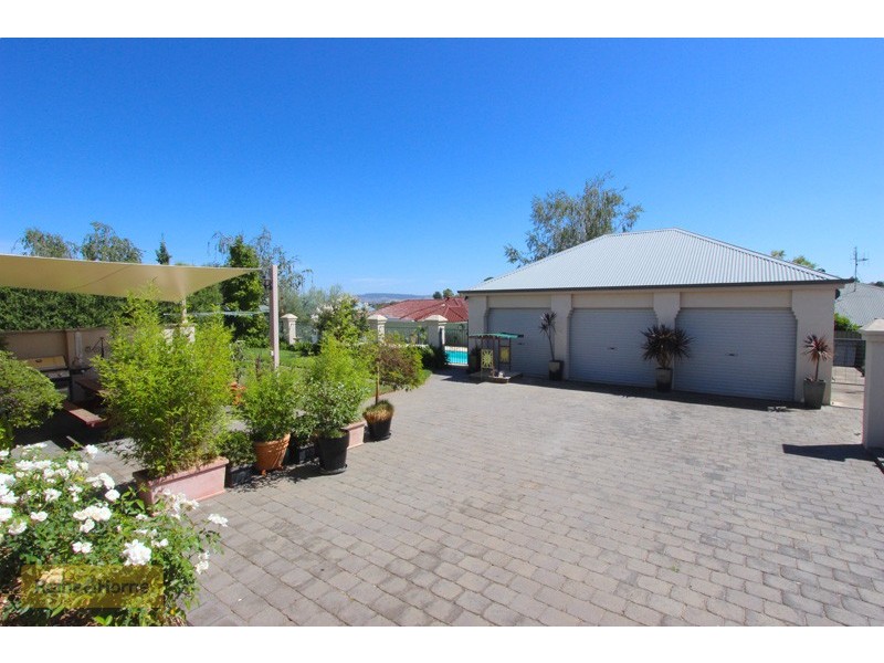 19 Wolery Close, Kelso NSW 2795