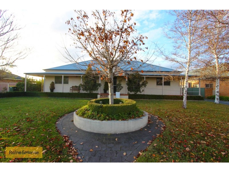 19 Wolery Close, Kelso NSW 2795