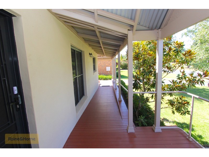 19 Wolery Close, Kelso NSW 2795