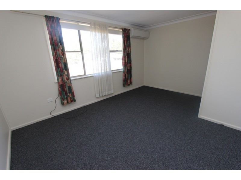 4/277 Russell Street, Bathurst NSW 2795