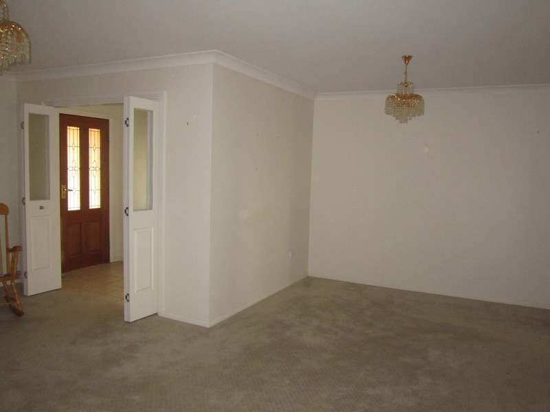 6 Blackwood Close, Bathurst NSW 2795