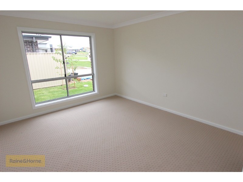 1/40 Wentworth Drive, Kelso NSW 2795