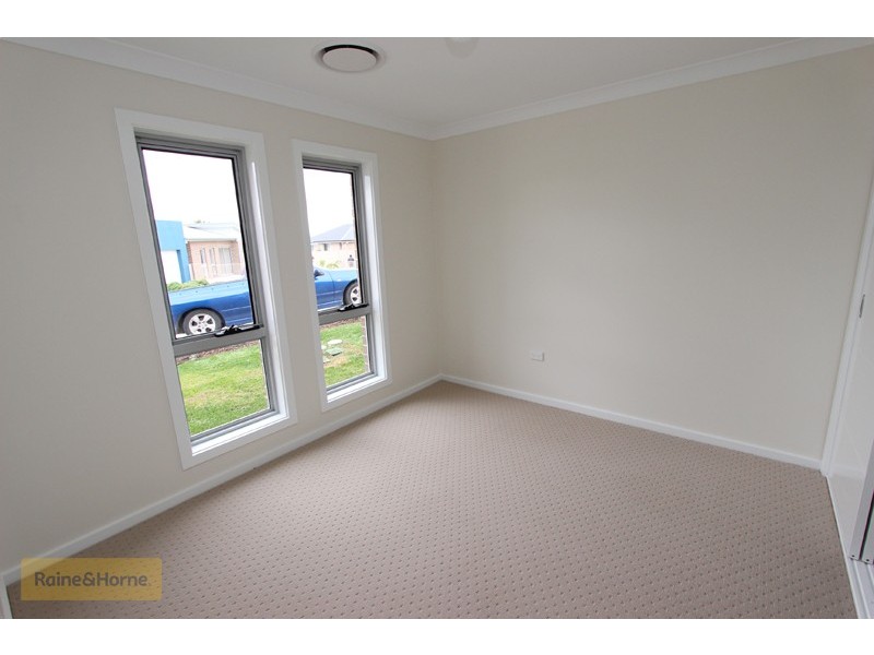 3/40 Wentworth Drive, Kelso NSW 2795