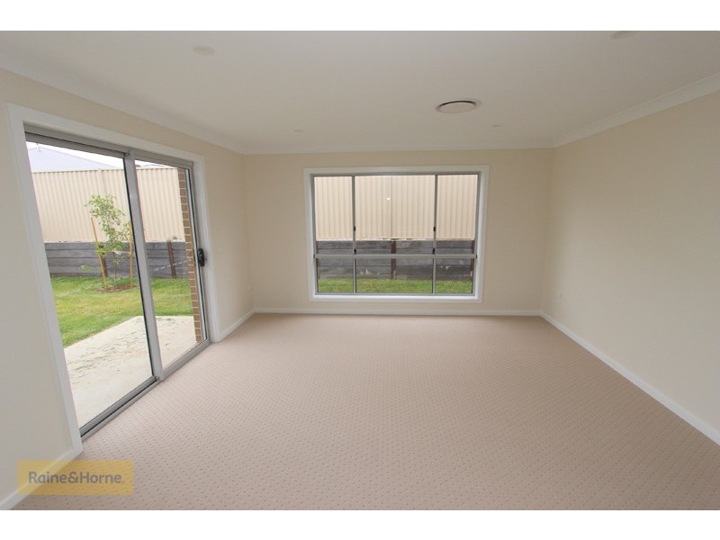 3/40 Wentworth Drive, Kelso NSW 2795