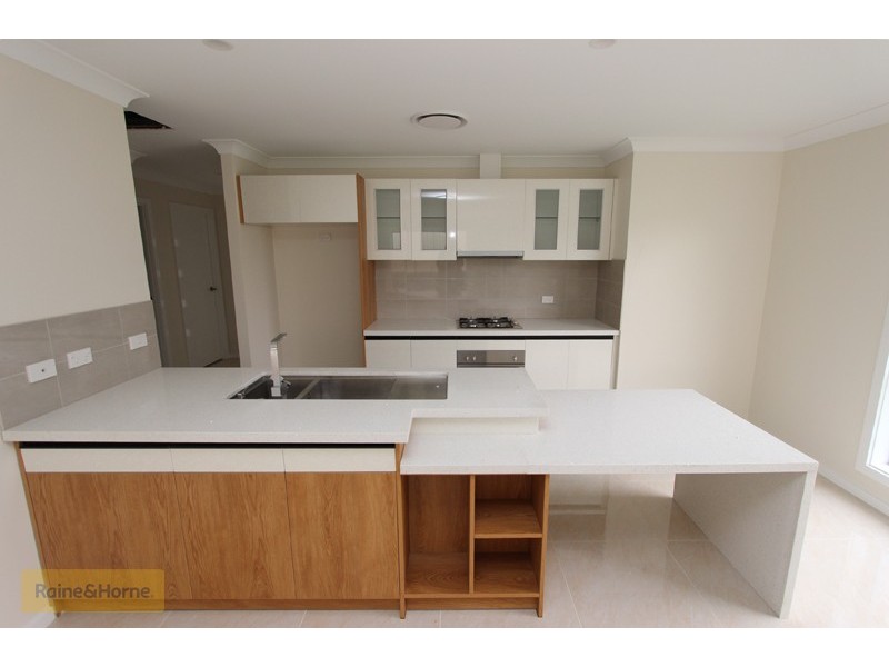 3/40 Wentworth Drive, Kelso NSW 2795