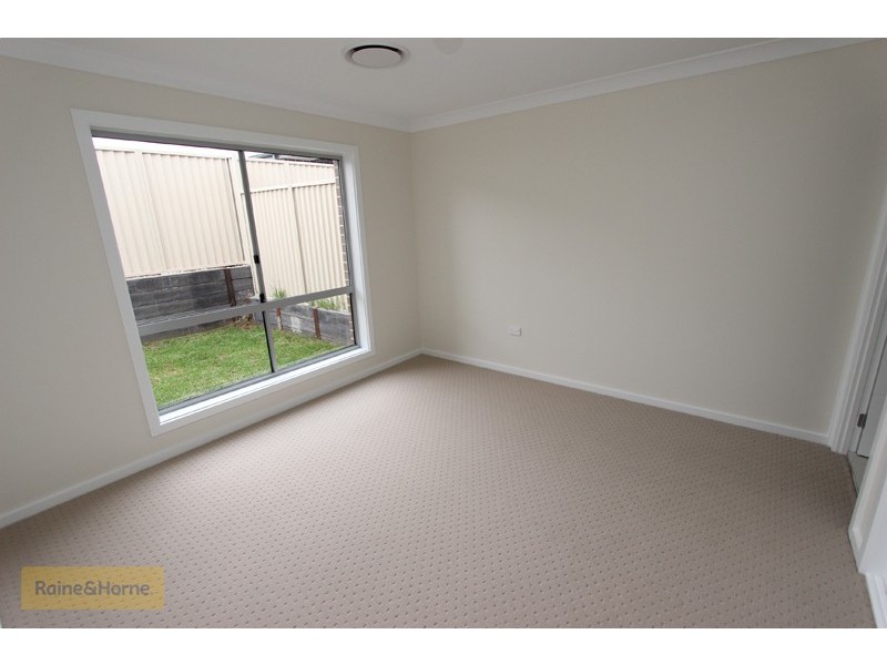 3/40 Wentworth Drive, Kelso NSW 2795