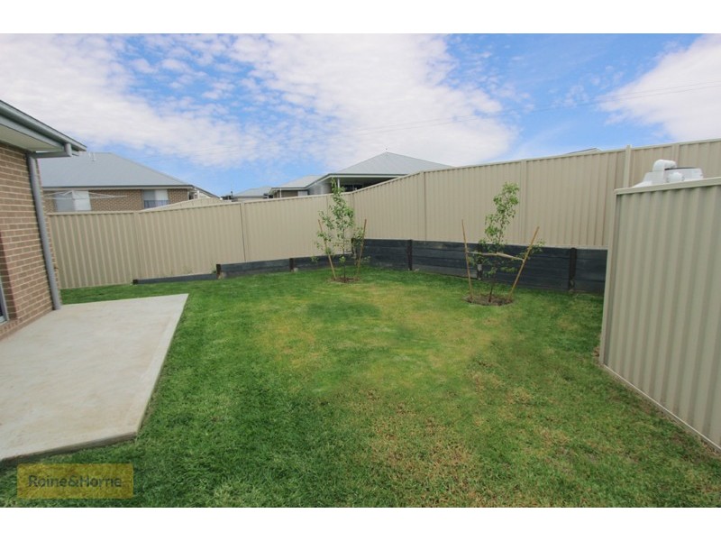 4/40 Wentworth Drive, Kelso NSW 2795