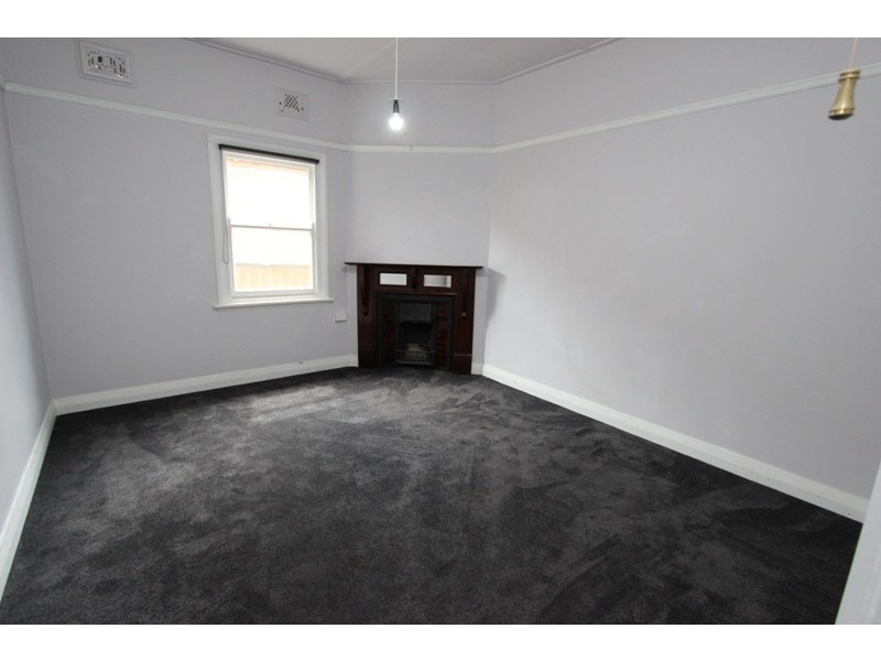 186 Rocket Street, Bathurst NSW 2795