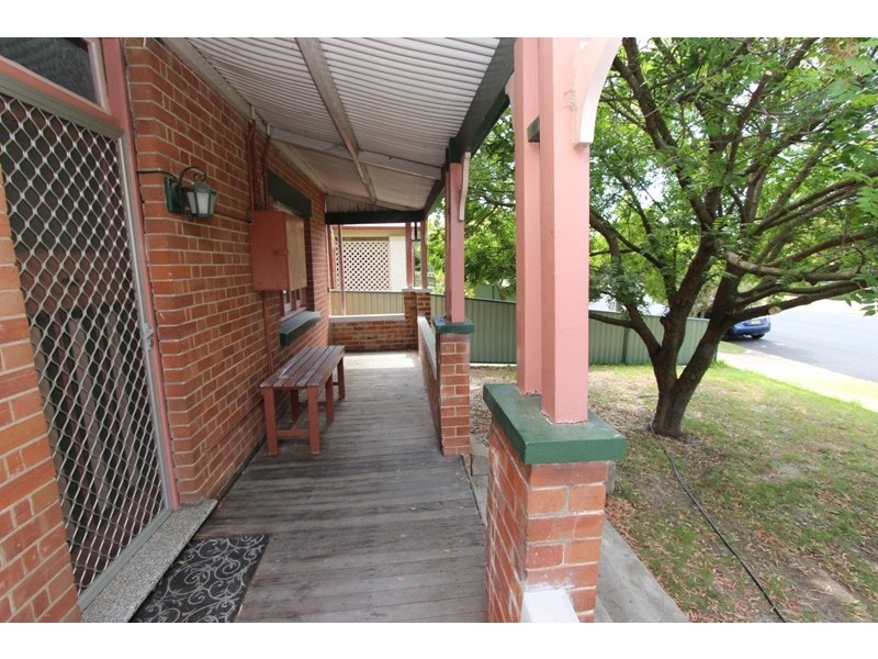 186 Rocket Street, Bathurst NSW 2795