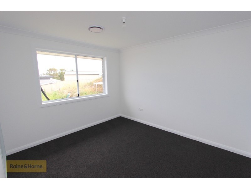 5A Cheviot Place, Kelso NSW 2795