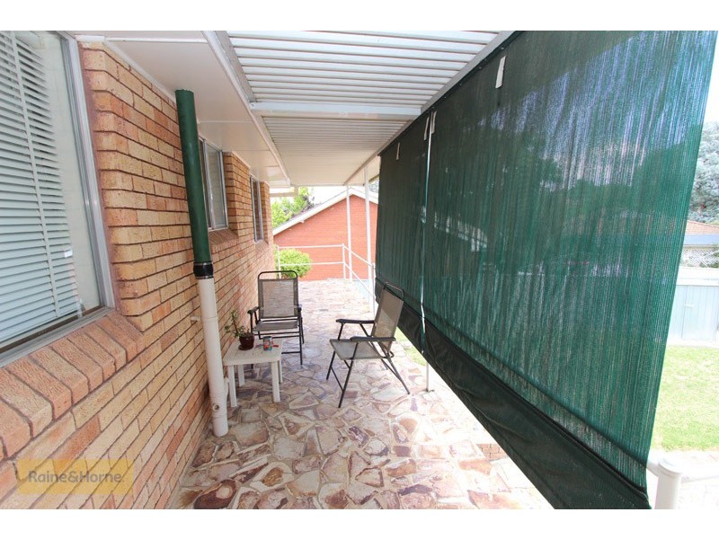 279 Rocket Street, Bathurst NSW 2795