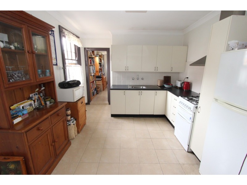 206 Russell Street, Bathurst NSW 2795