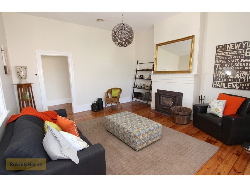 248 Piper Street, Bathurst NSW 2795