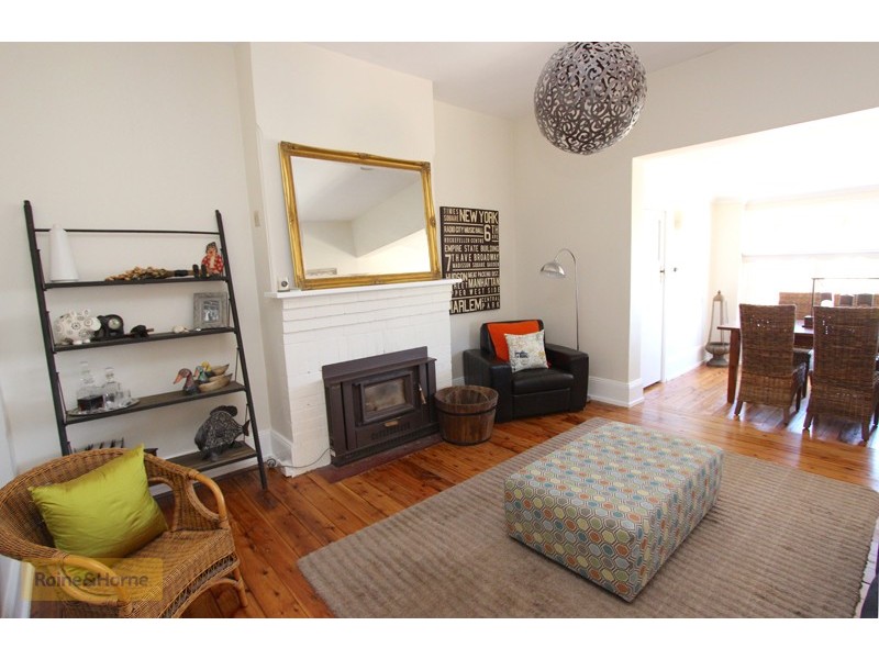 248 Piper Street, Bathurst NSW 2795