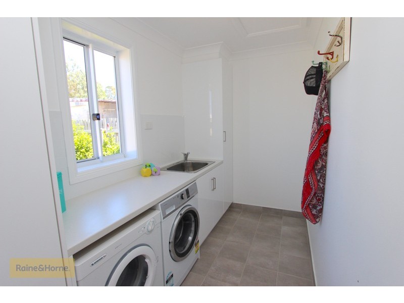 248 Piper Street, Bathurst NSW 2795