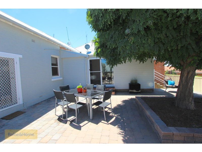 248 Piper Street, Bathurst NSW 2795
